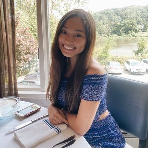 Meet your Posher, Whitney